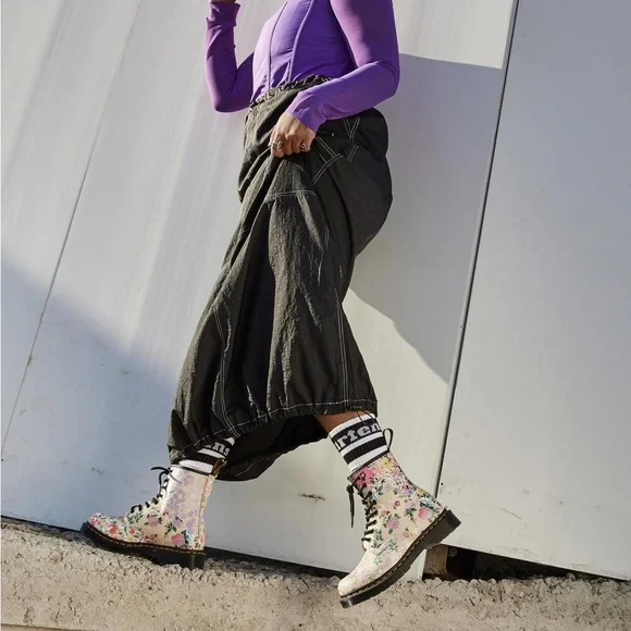 Dr Martens 1460 Floral Mash Up Leather Lace Up Boots Women’s Size 6 Docs NEW - Picture 4 of 10